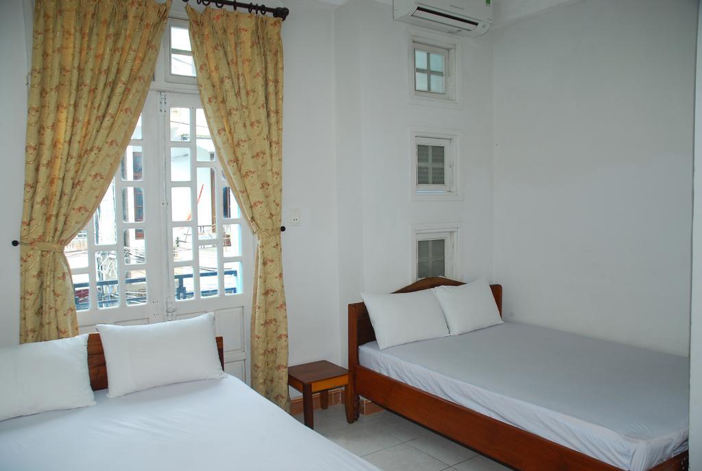 Lum Dong Tien Hotel Hue Exterior foto